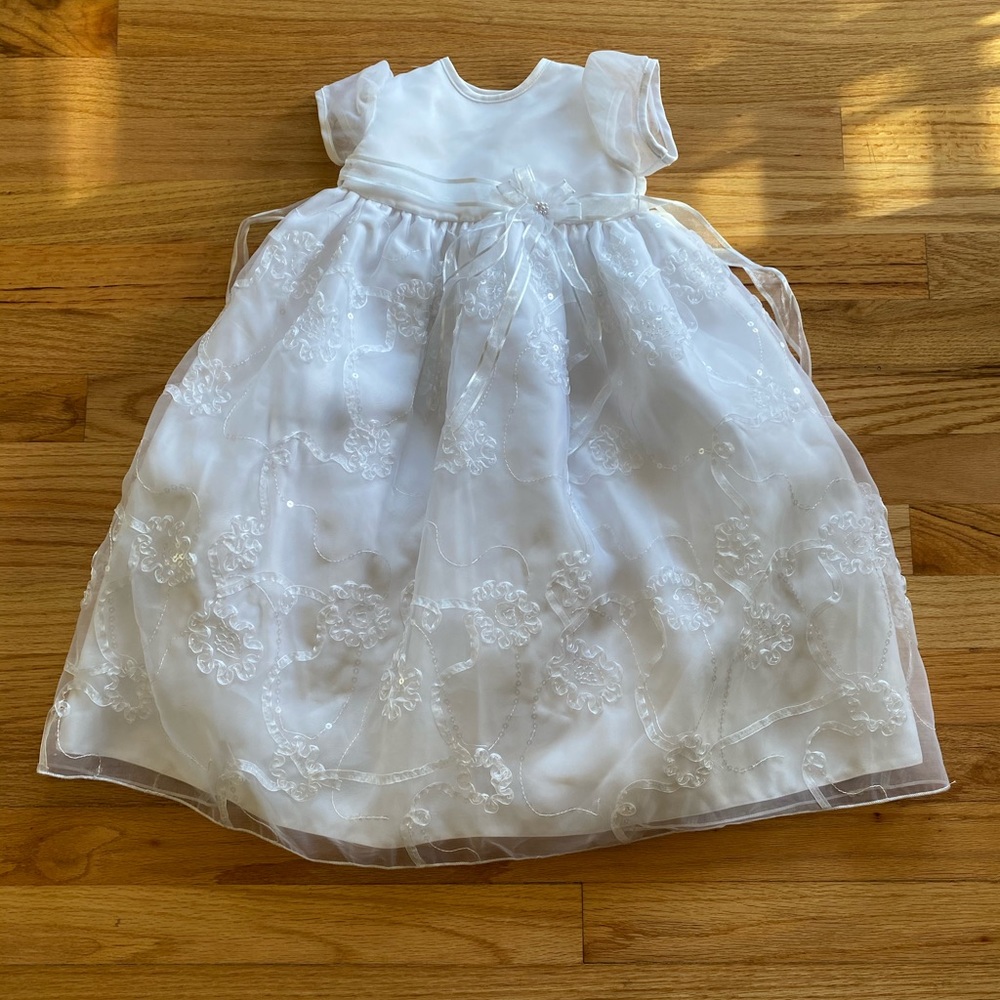 Girl’s dress